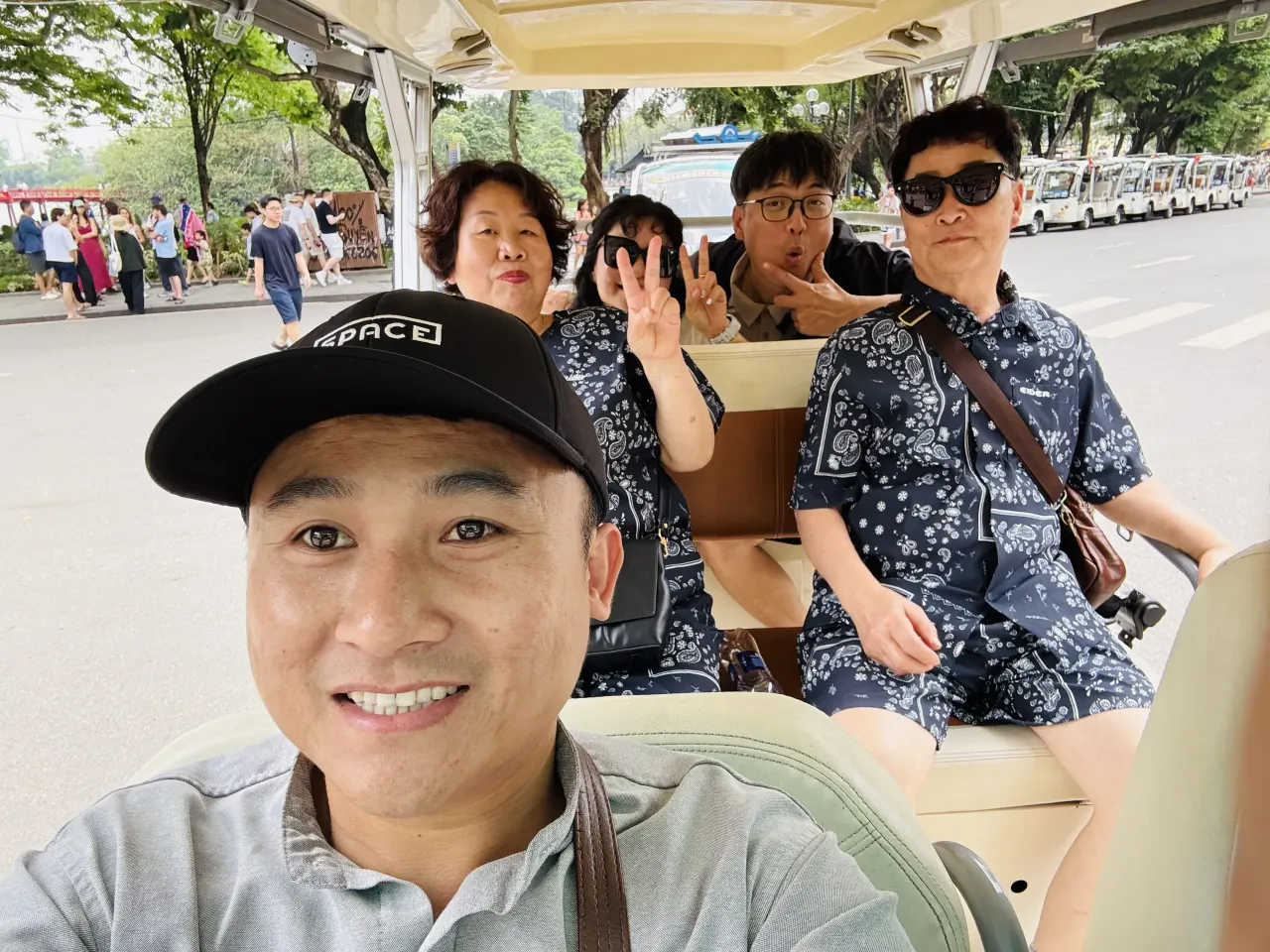 [여행후기] Đỗ trung ( 티 ) 와 함께한 4/30~5/4 하노이,하롱베이 8인가족 단독투어