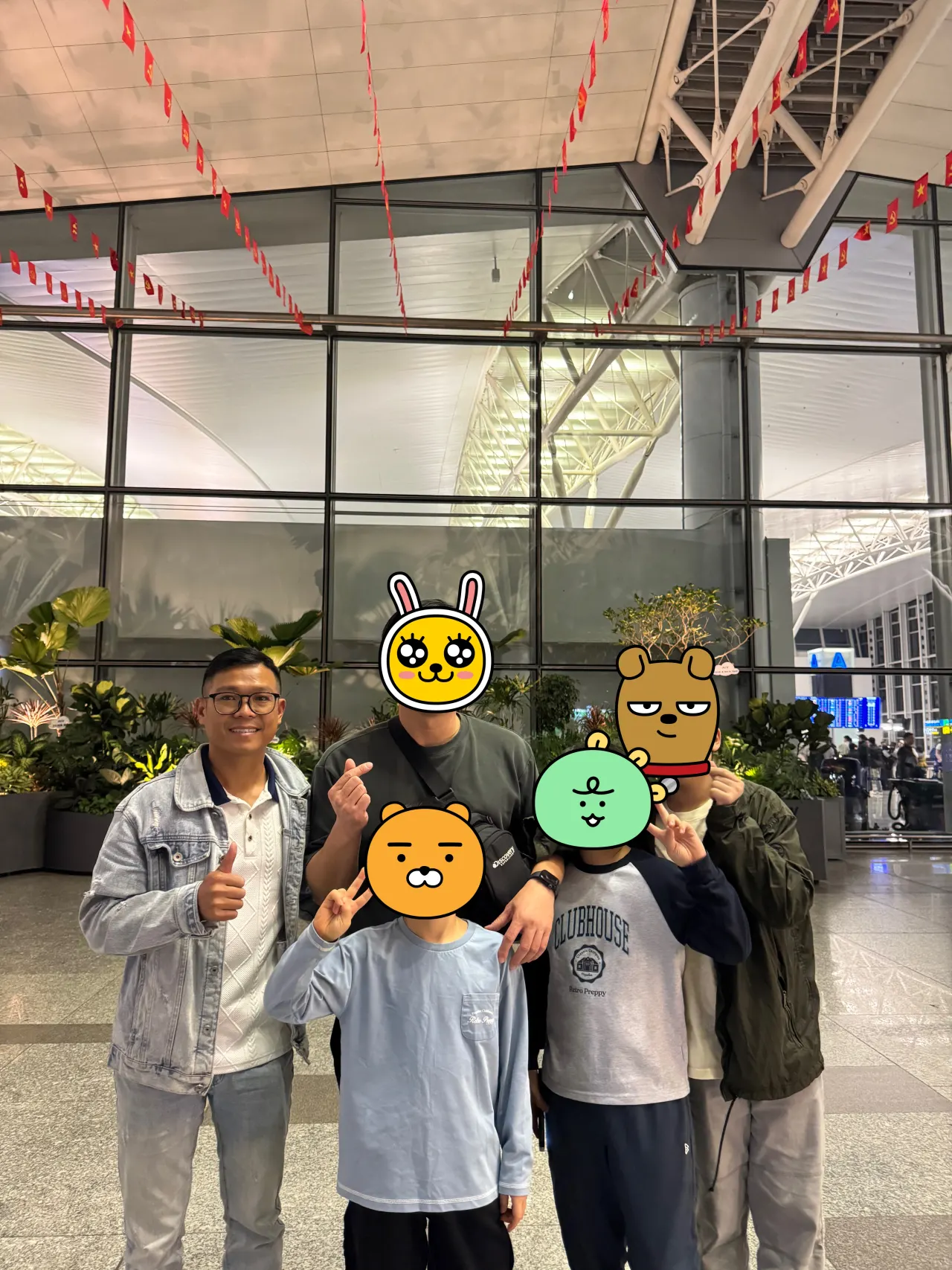 [강력 추천] 3대 가족 여행을 감동으로 채워주신 하노이/하롱베이 '현빈 가이드님' 감사합니다!