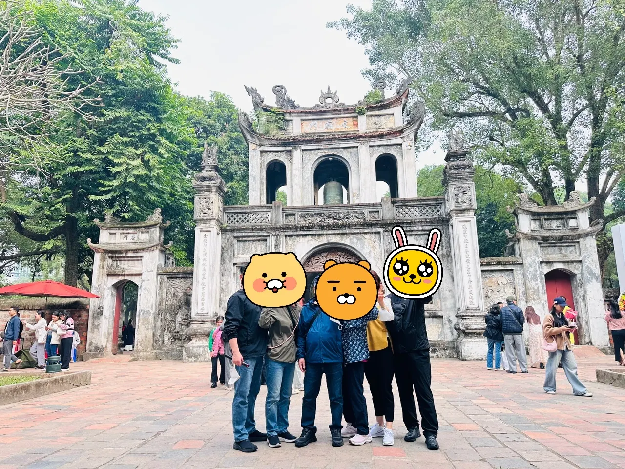 저희 어머님 팔순가족여행을 함께해준 충성가이드님 감사합니다.